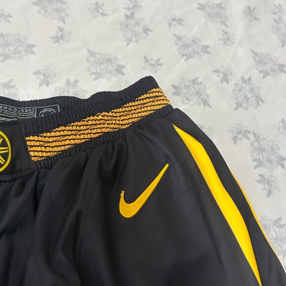 NBA Golden State Warriors Nike Dri Fit Shorts - Picture 3 of 8